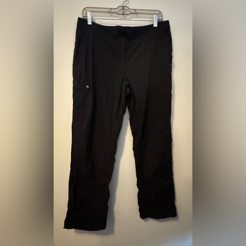L.L. Bean women’s Black hiking Pants 14